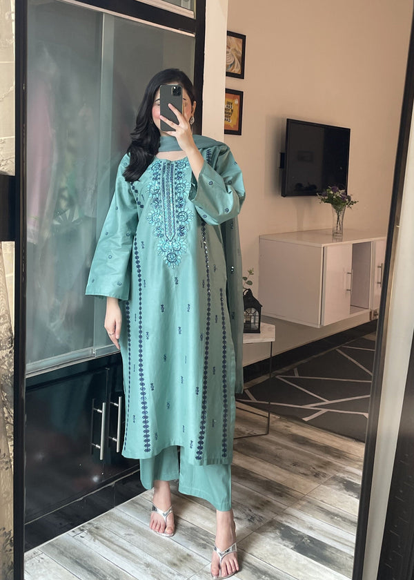 Zeenat Emb 3pc