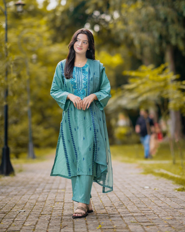 Zeenat Emb 3pc