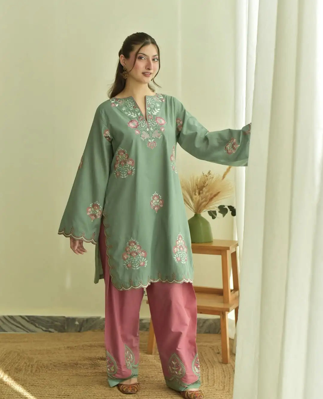 Naina Emb 3pc