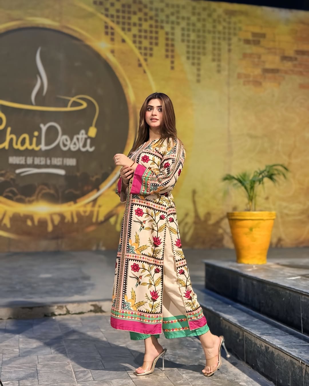 Gul Bahaar 2pc - Riwaiti Rang